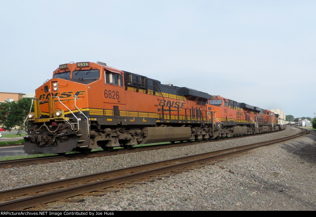 BNSF 6826 East